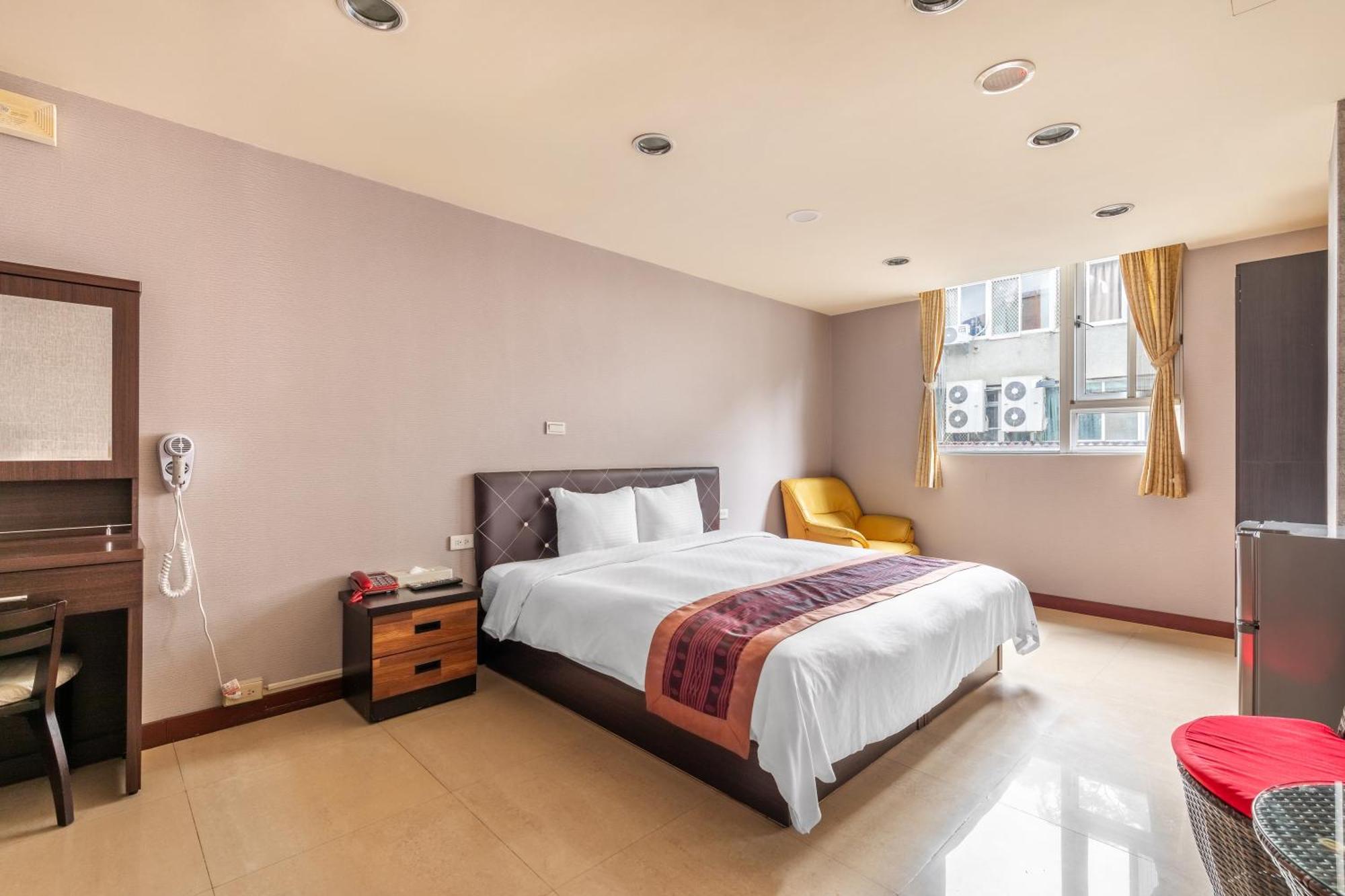 Song He Homestay Юйчи Экстерьер фото